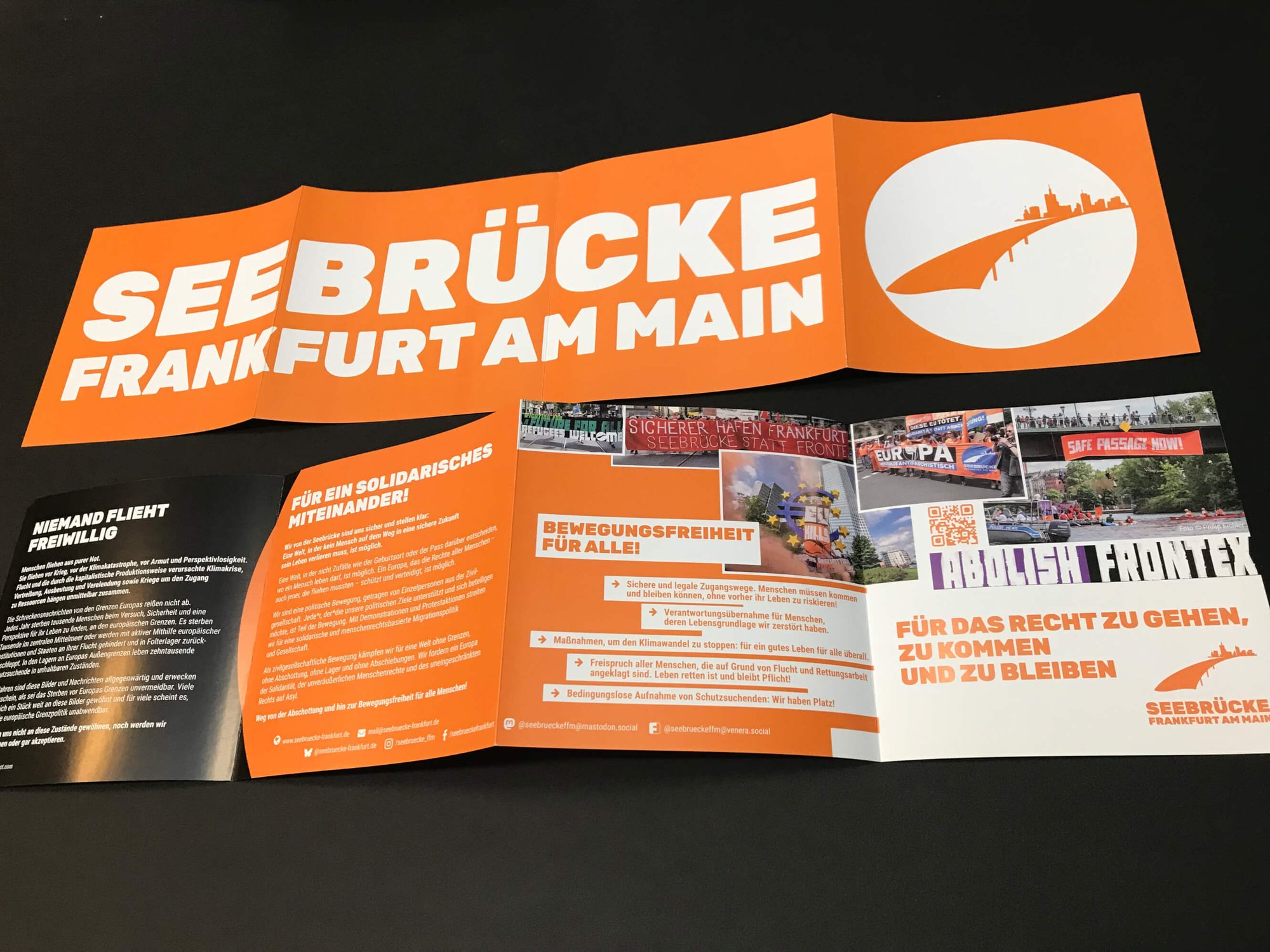 Seebrücke Frankfurt | 8 Seiten | 148 x 148 mm | 4/4-farbig Seebrücke Frankfurt | 8 Seiten | 148 x 148 mm | 4/4-farbig